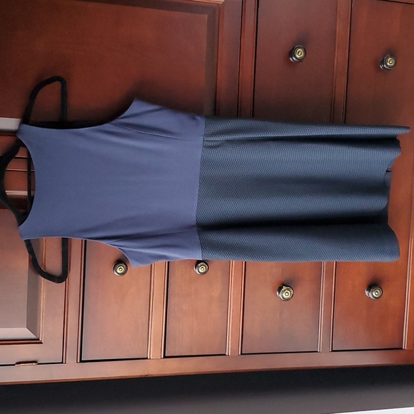 DKNY-Navy sleeveless dress: Size 6. Black&Navy weave pattern. - Picture 2 of 6